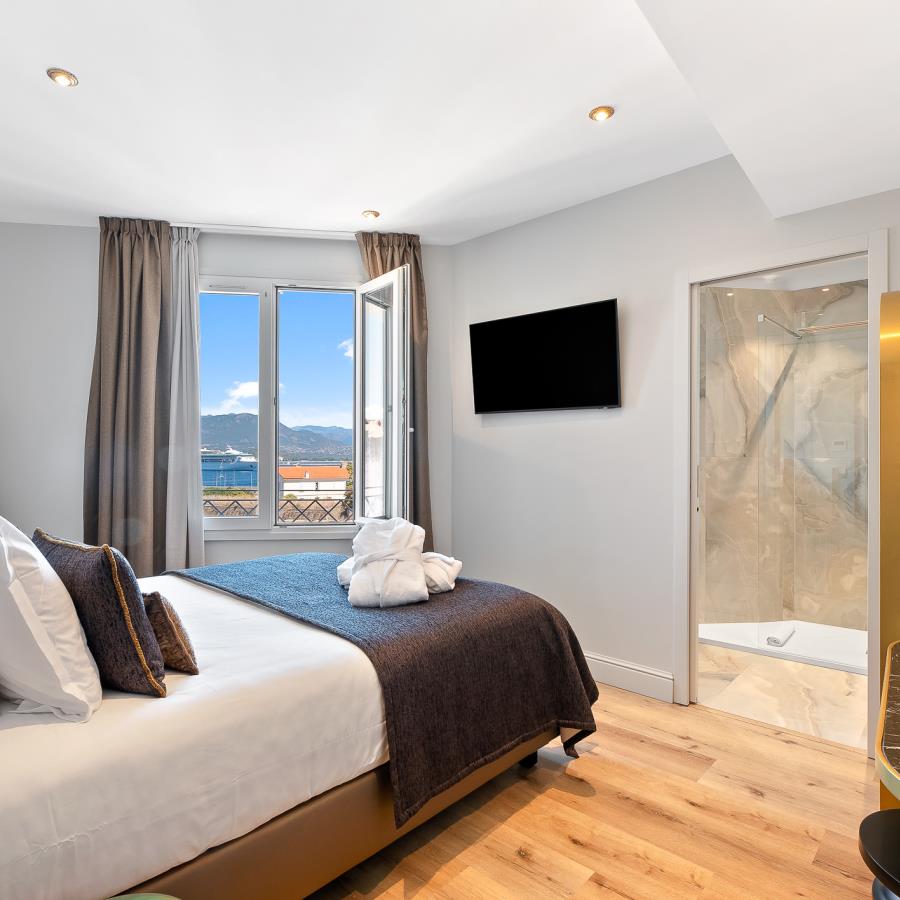 2022- San Carlu - chambre vue mer