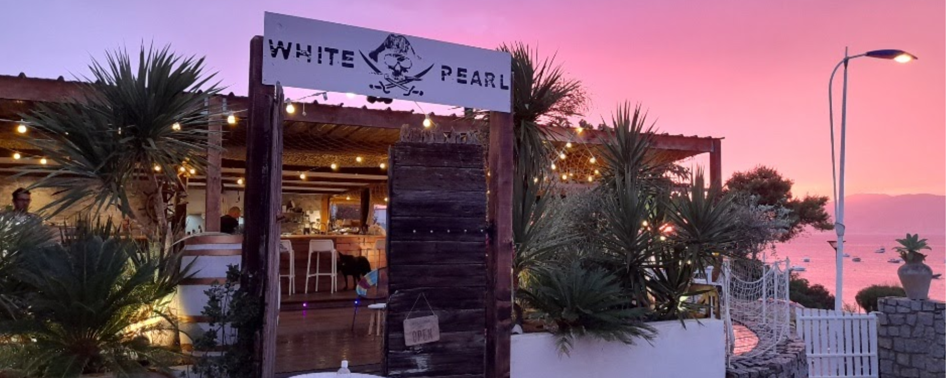 2020- White Pearl- devanture coucher de soleil g photo