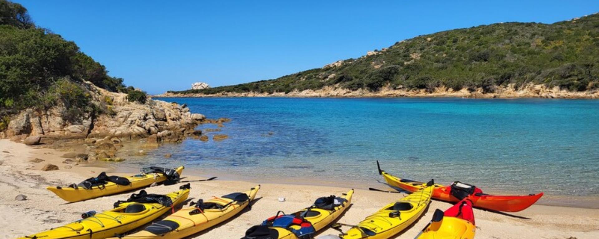 2023 - Corsica Outdoor - kayaks plage  Rémy