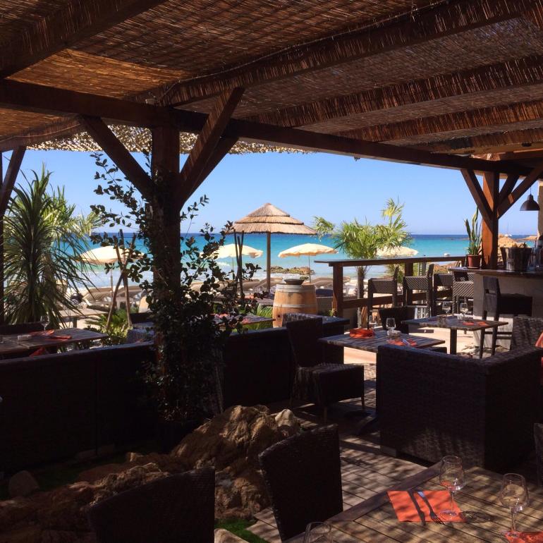 2019-restaurant-cote-plage-terrasse