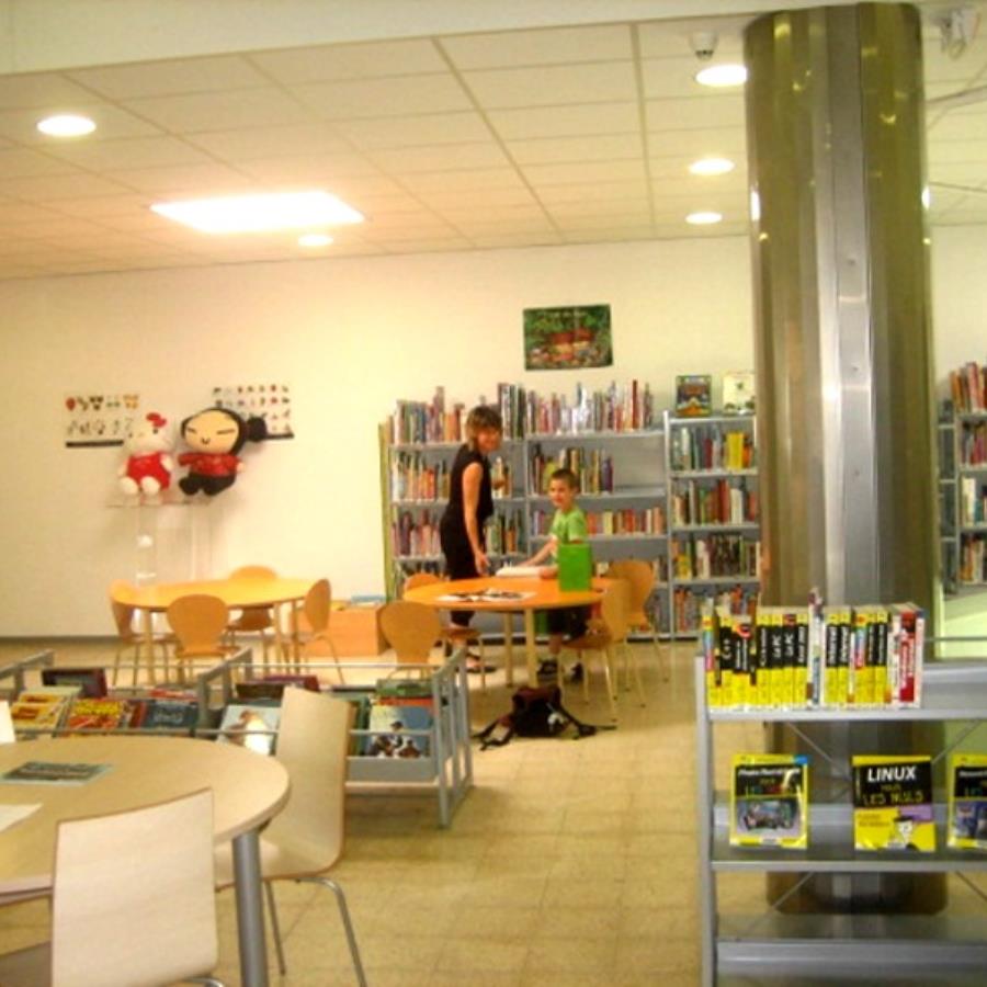 2017- Médiathèque Municipale Sampiero- bibliothèque
