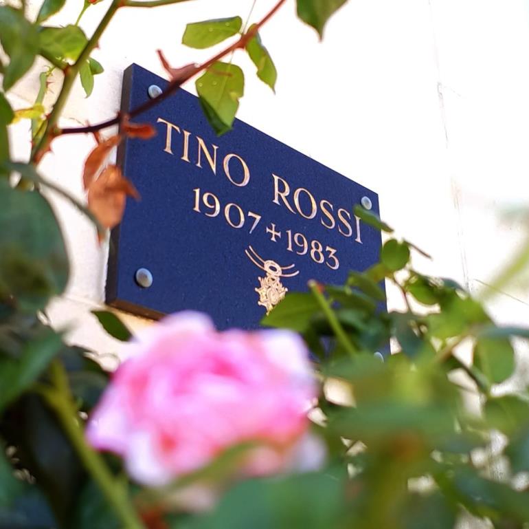 2018 - visite cimetière Sanguinaires - Plaque Tino Rossi